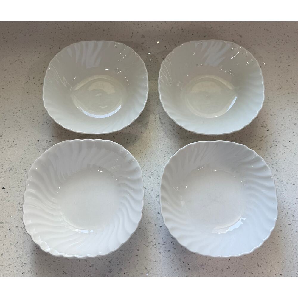 6" Cereal Bowls Set of 4 Two Regency Snow White Johnson Brothers 1960's